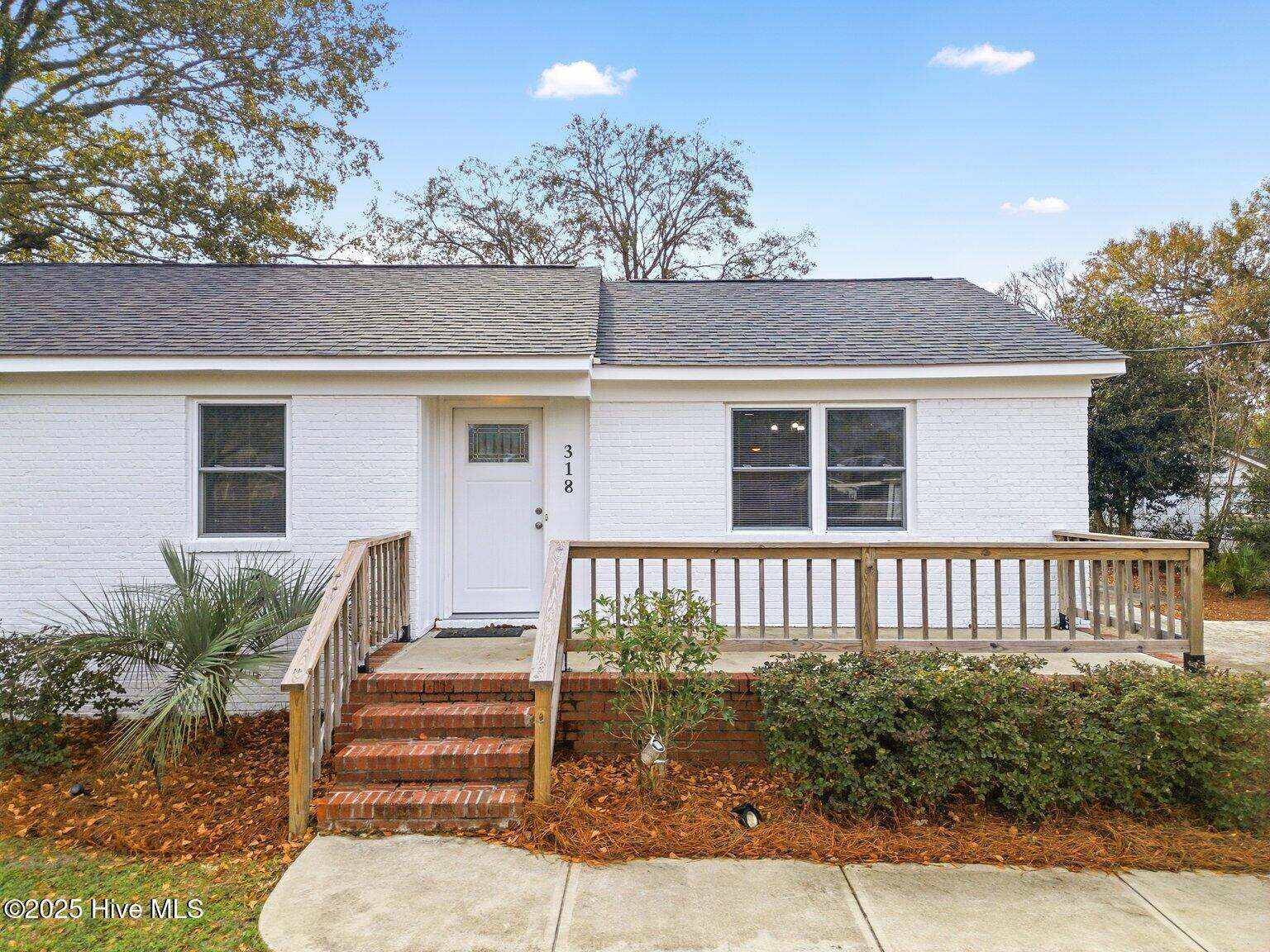 318 North Crestwood Drive, Wilmington, NC 28405
