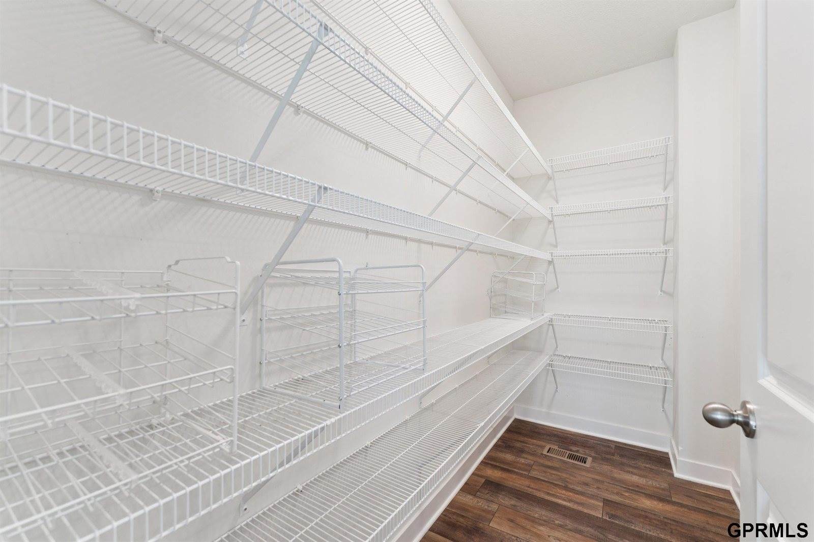 17676 Potter Street, Bennington, NE 68007