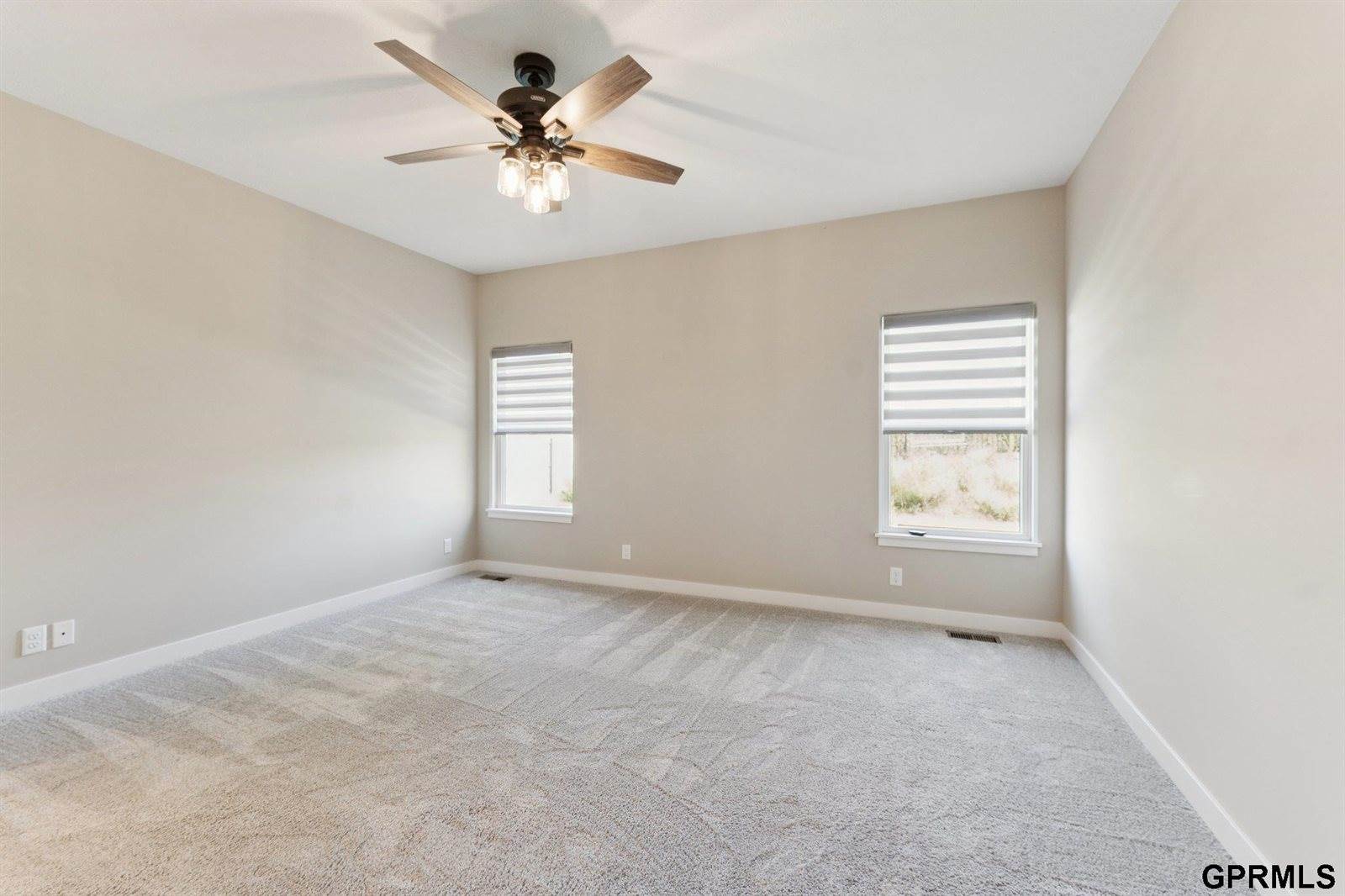 17676 Potter Street, Bennington, NE 68007