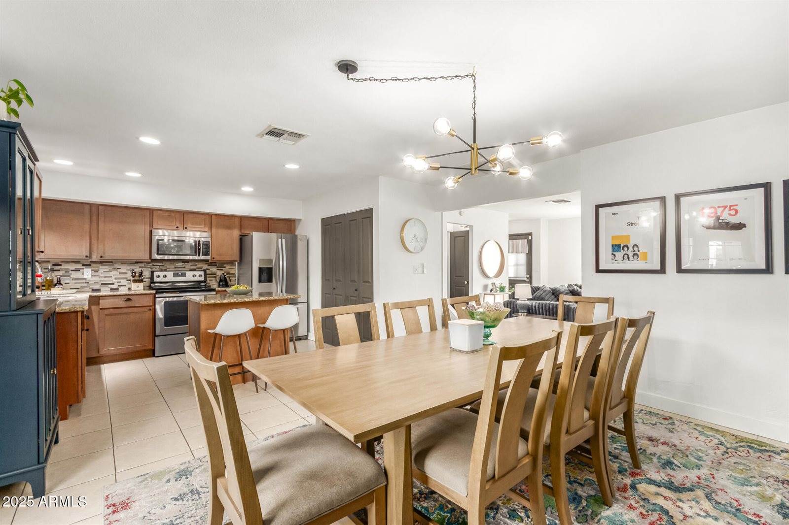 4537 North 17TH Avenue, Phoenix, AZ 85015