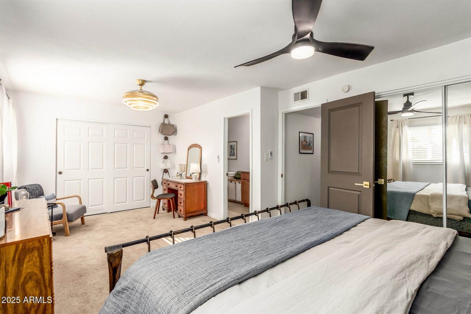 4537 North 17TH Avenue, Phoenix, AZ 85015