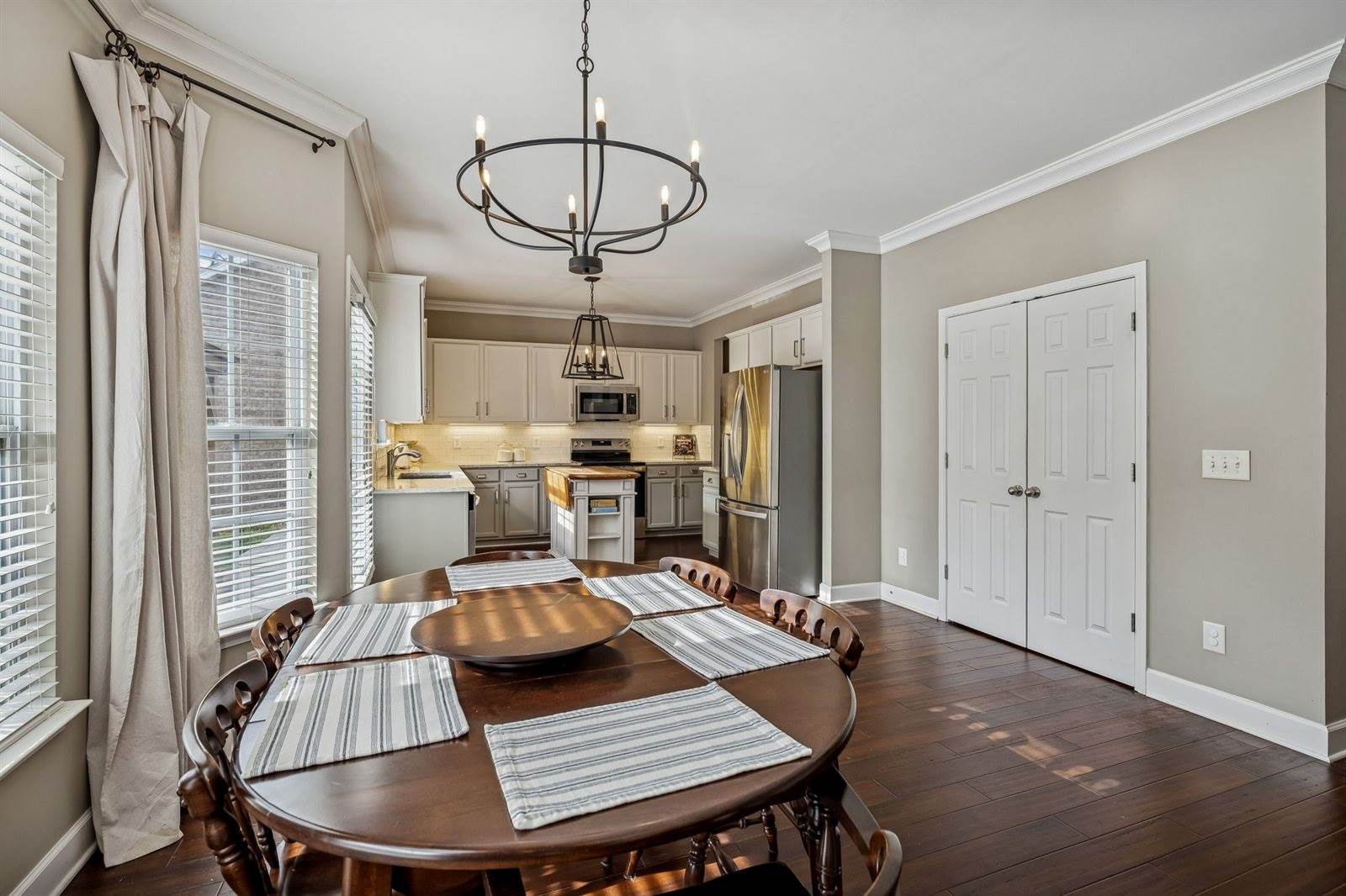 7717 Riverview Bend Dr, Nashville, TN 37221