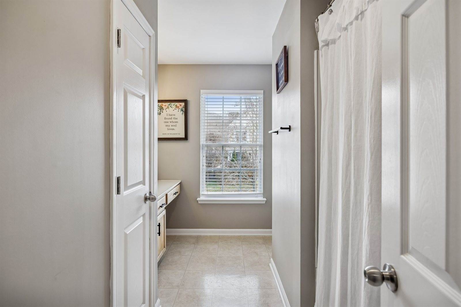 7717 Riverview Bend Dr, Nashville, TN 37221