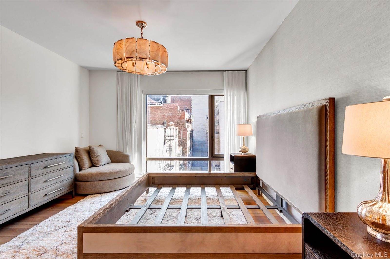 200 East 21st Street, New York, NY 10010