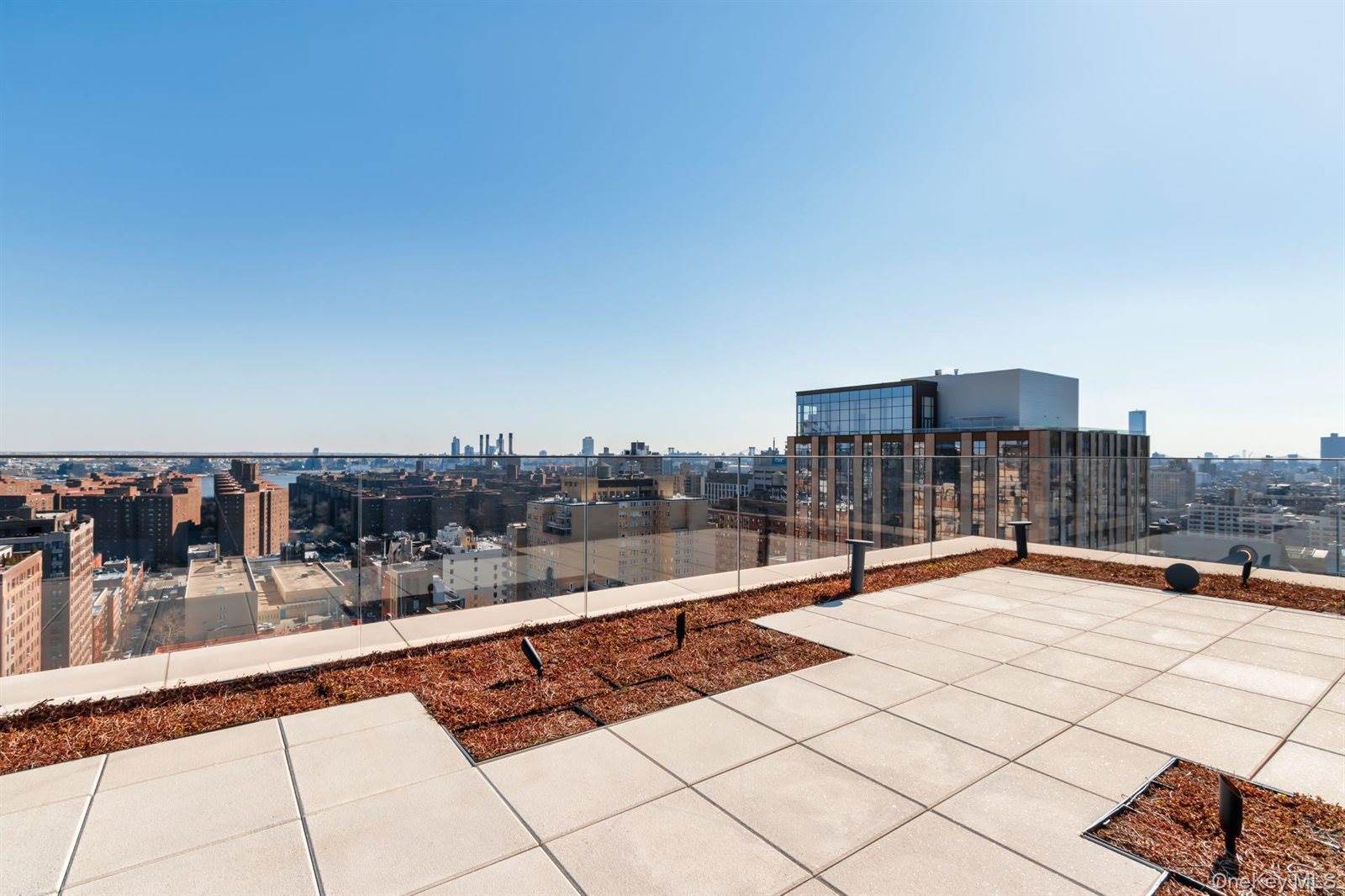 200 East 21st Street, New York, NY 10010