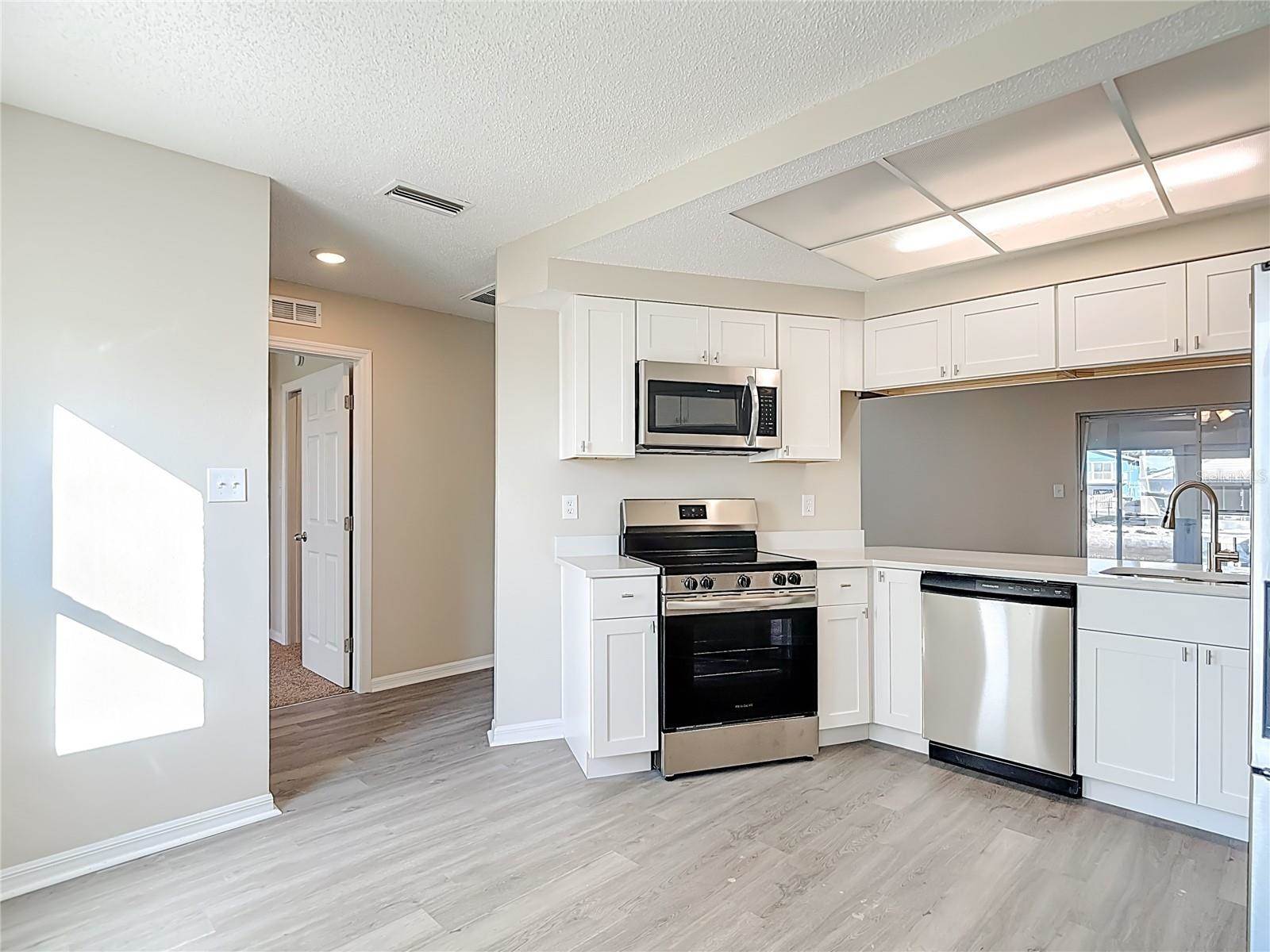 13820 Melanie Avenue, Hudson, FL 34667