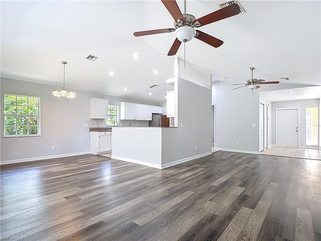 2812 4th St SW, Lehigh Acres, FL 33976