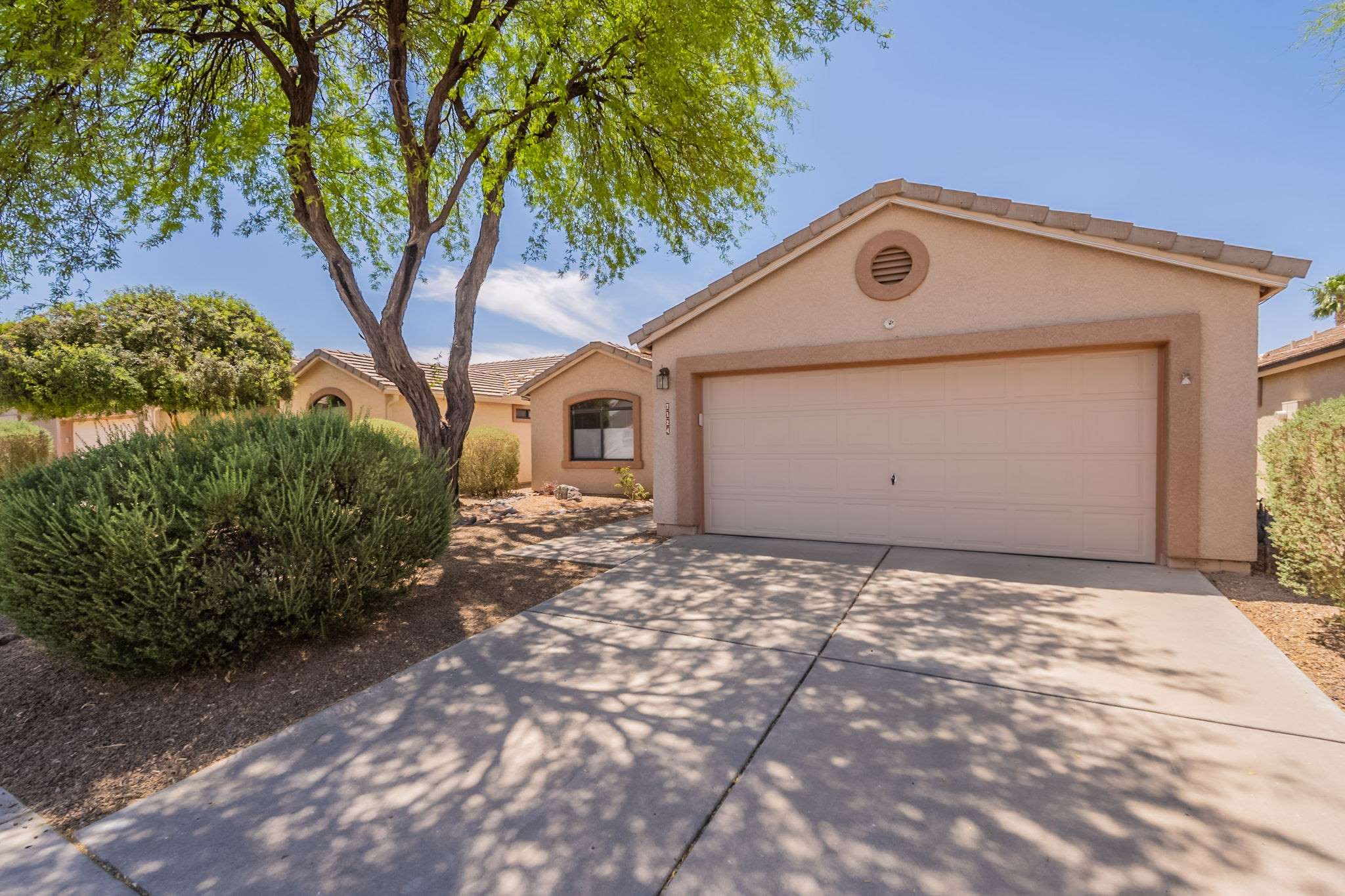 7124 E Navigator Lane, Tucson, AZ 85756