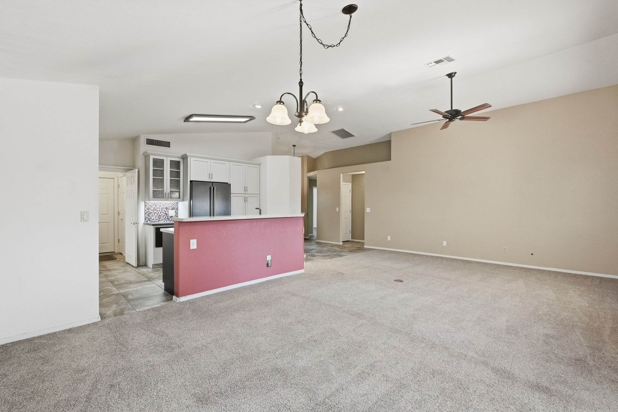 7124 E Navigator Lane, Tucson, AZ 85756