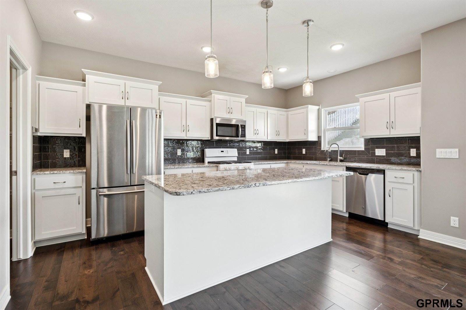 4504 South 198Th Street, Omaha, NE 68135