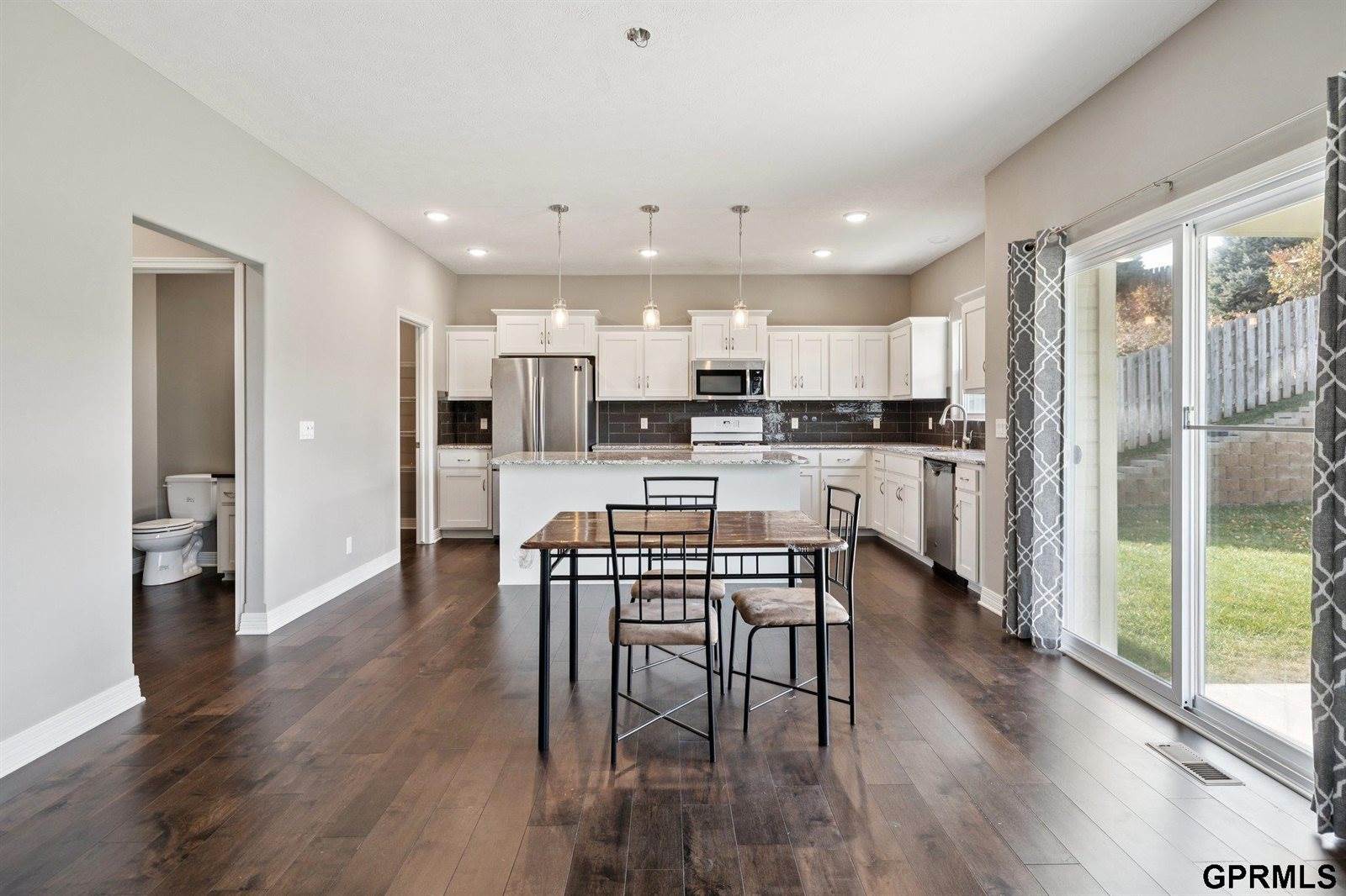 4504 South 198Th Street, Omaha, NE 68135