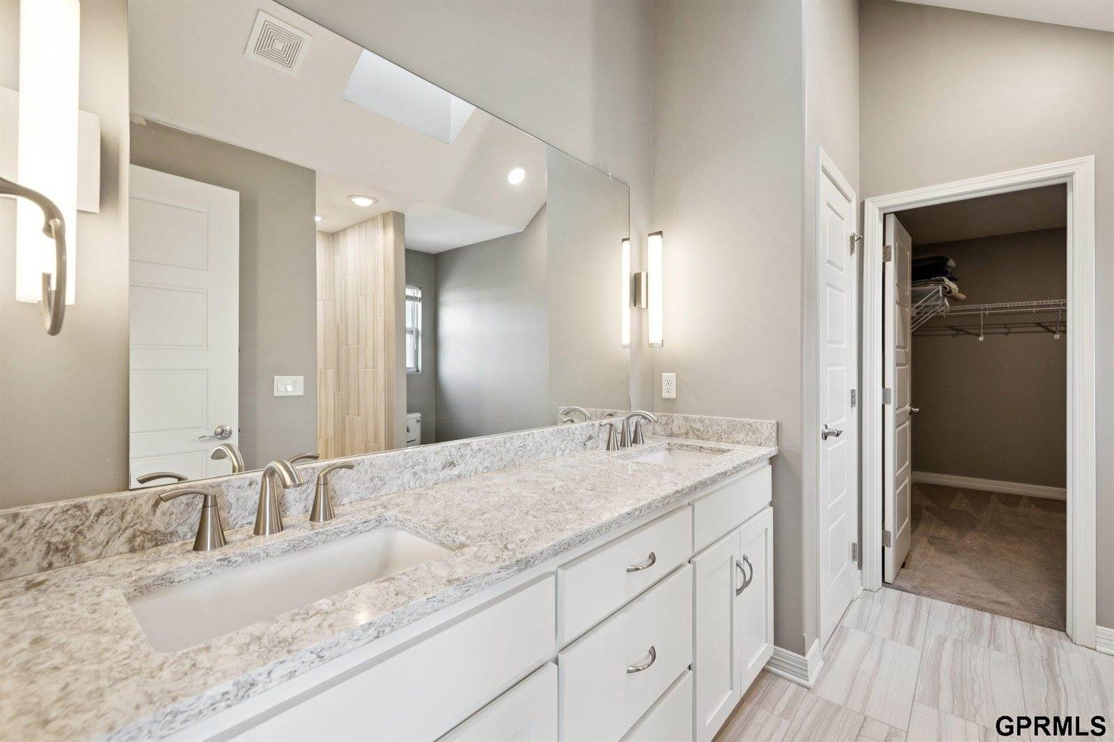 4504 South 198Th Street, Omaha, NE 68135