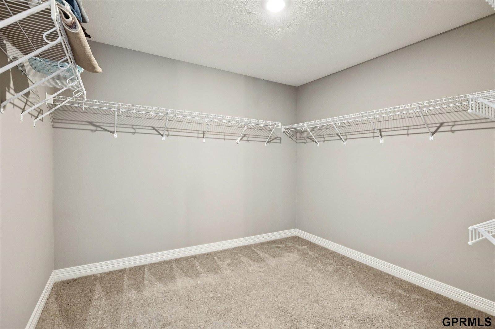 4504 South 198Th Street, Omaha, NE 68135