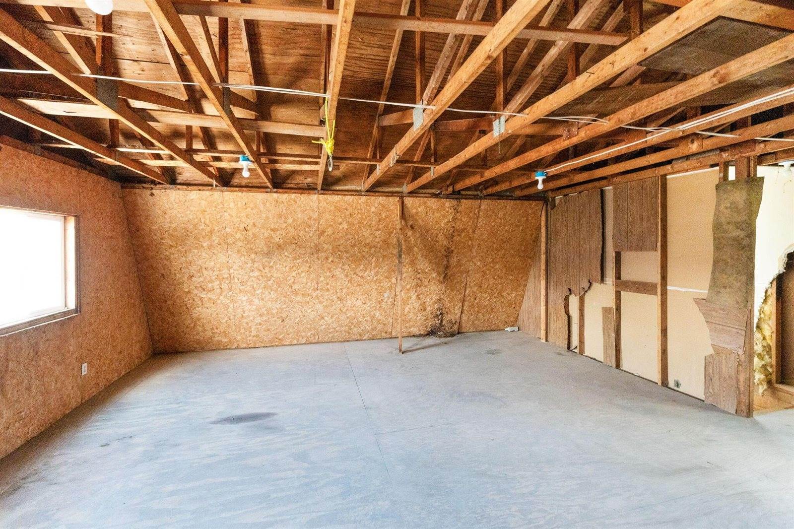 61 Dakota Avenue, Columbus, OH 43222