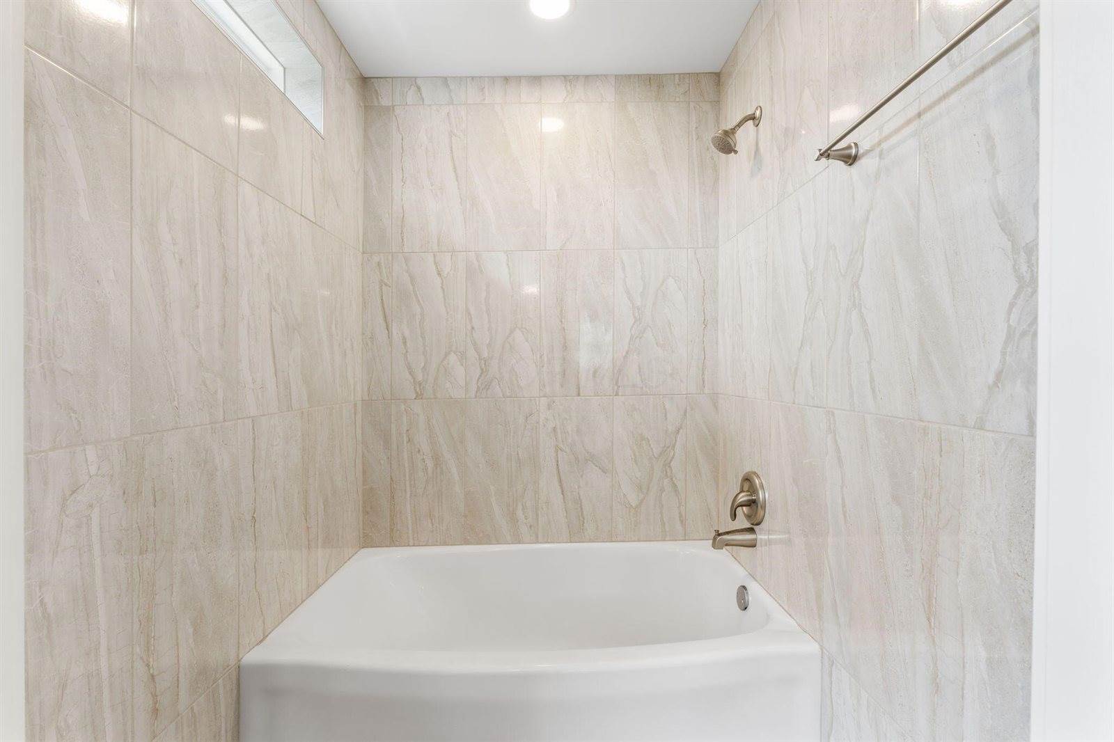 61 Dakota Avenue, Columbus, OH 43222