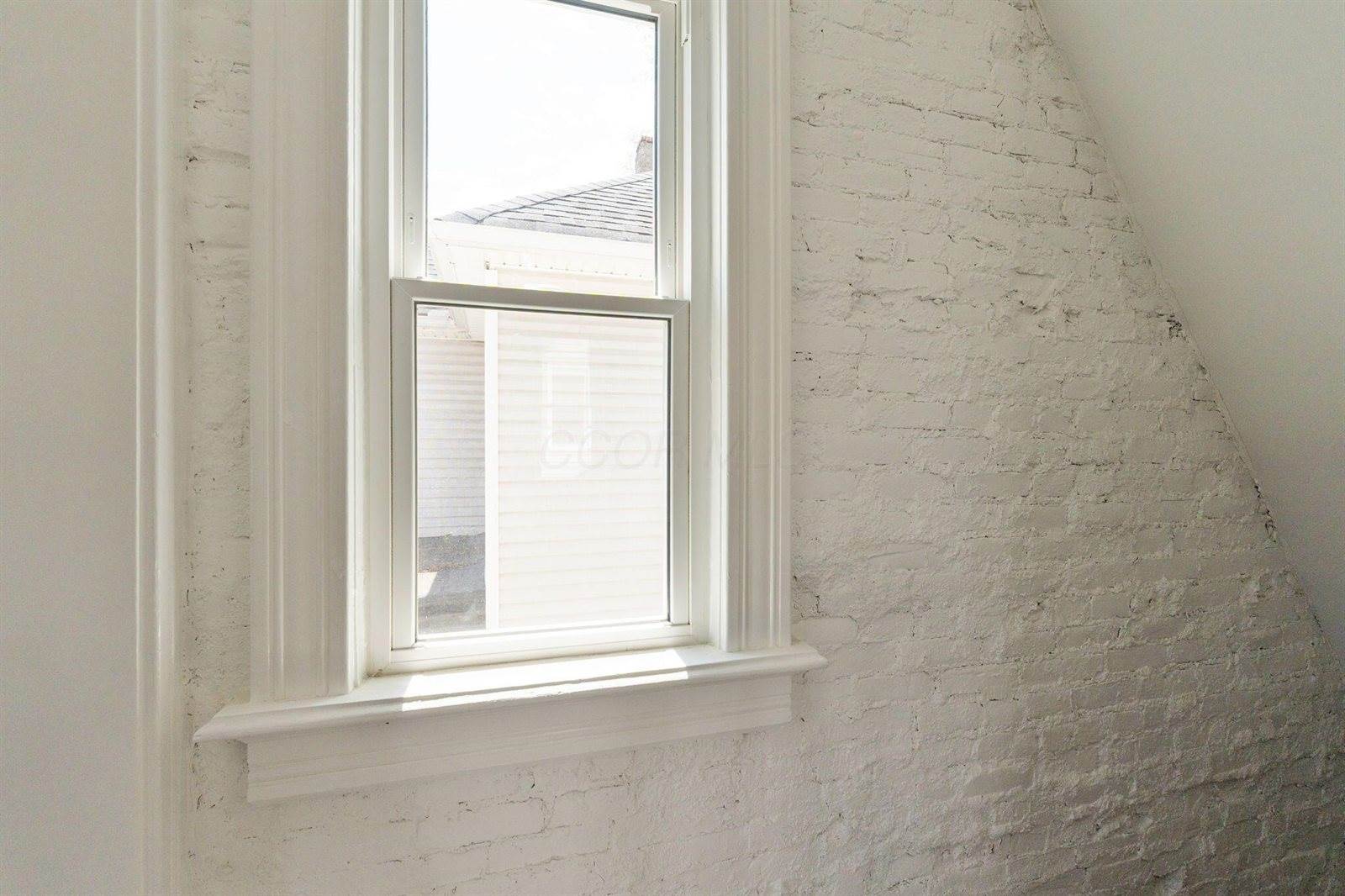 61 Dakota Avenue, Columbus, OH 43222