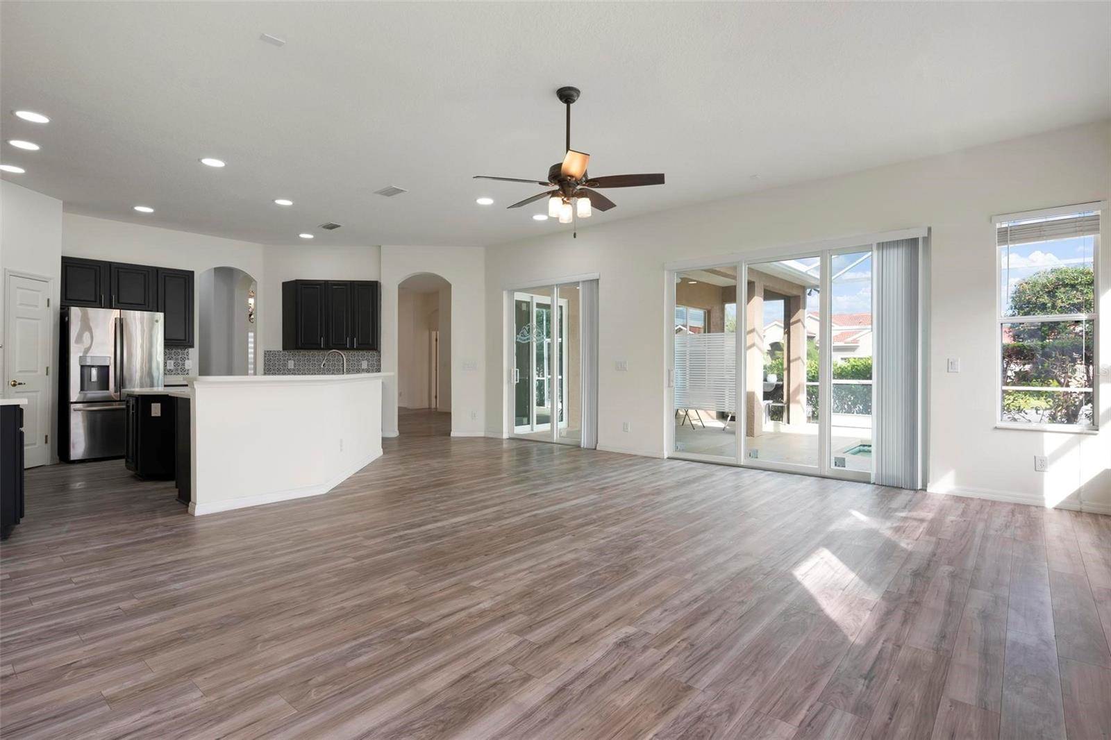 6121 46TH Lane East, Bradenton, FL 34203