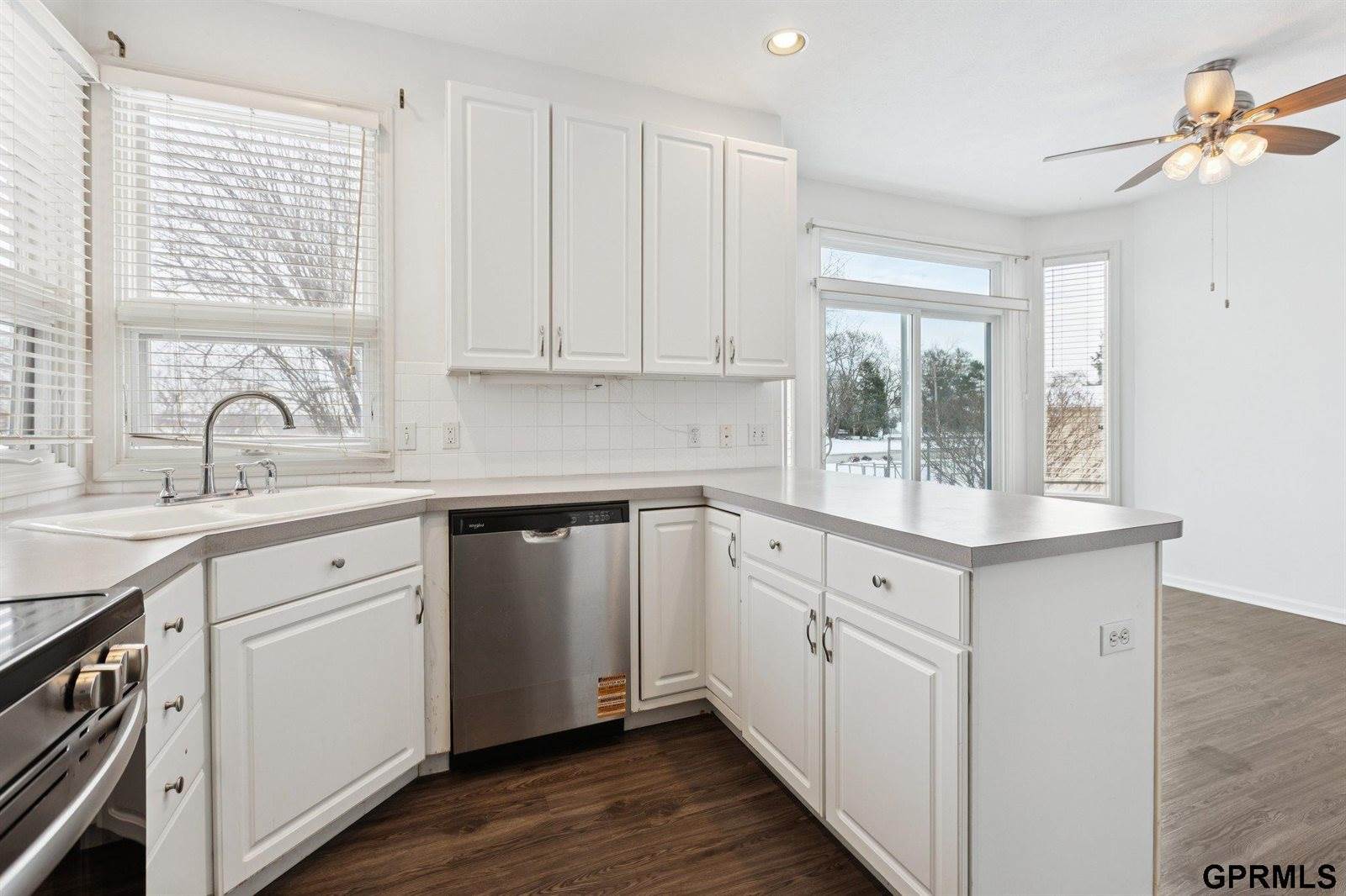 9403 South 25Th Avenue, Bellevue, NE 68147