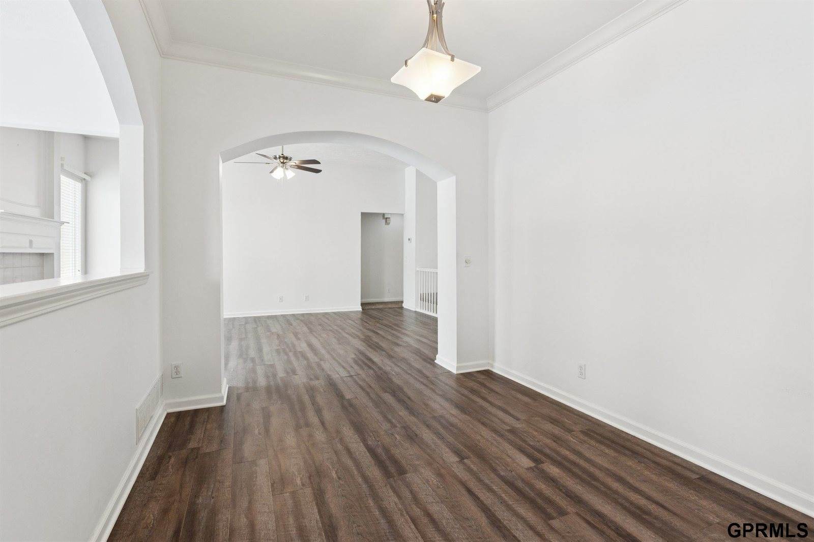 9403 South 25Th Avenue, Bellevue, NE 68147