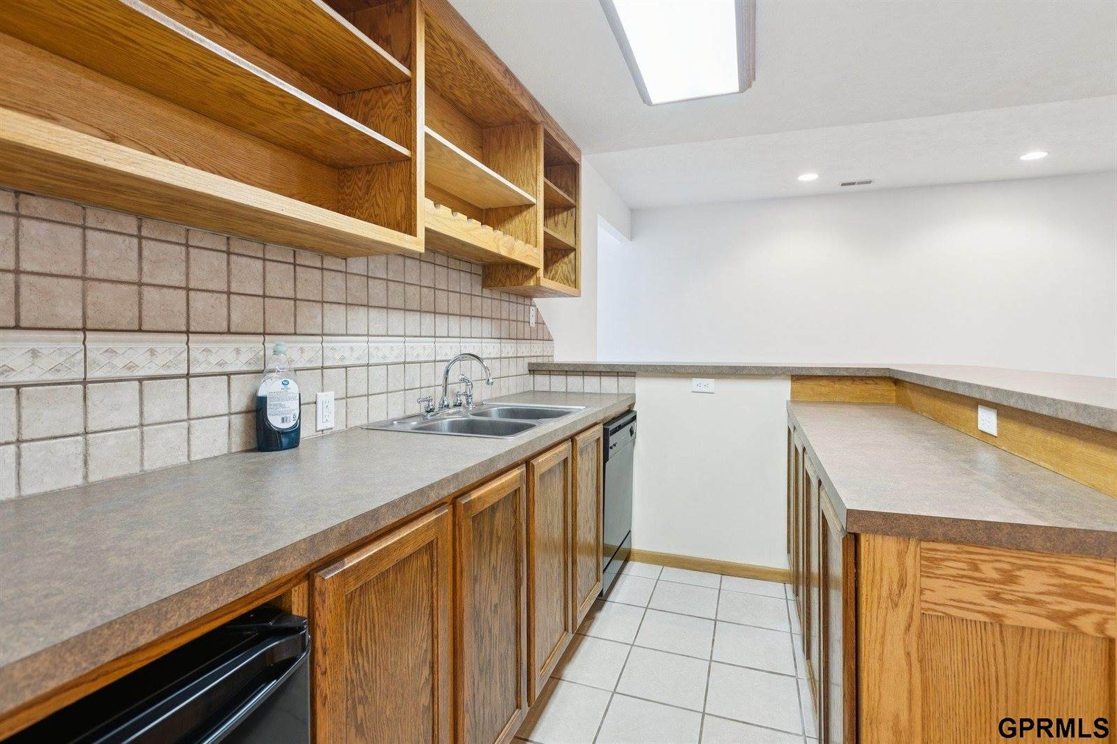 9403 South 25Th Avenue, Bellevue, NE 68147