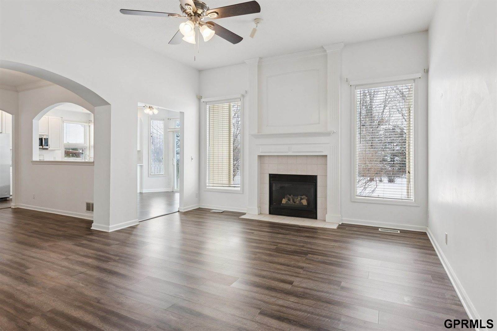 9403 South 25Th Avenue, Bellevue, NE 68147