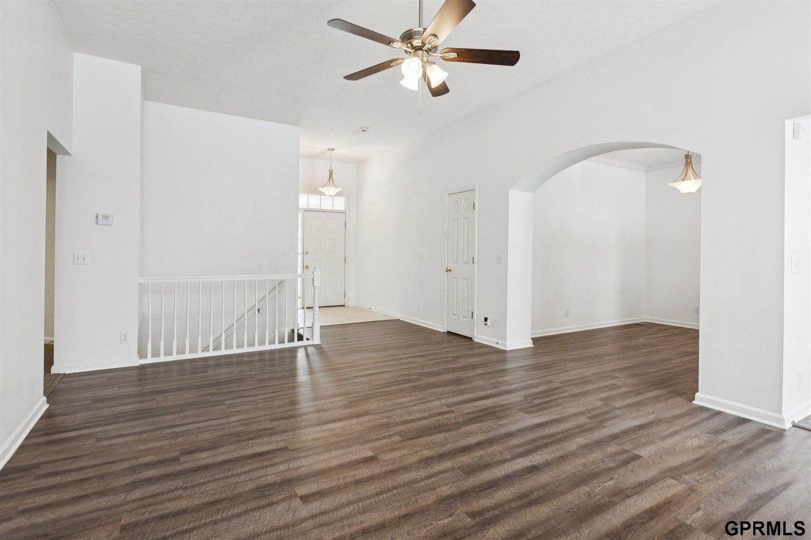 9403 South 25Th Avenue, Bellevue, NE 68147