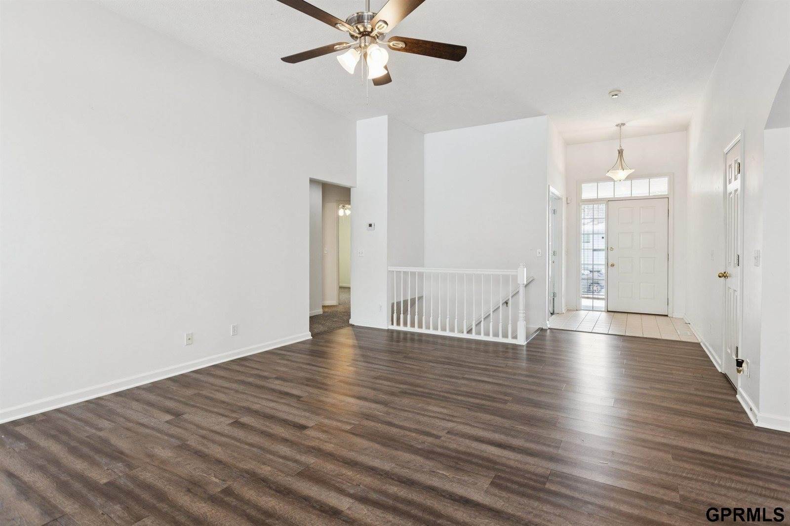 9403 South 25Th Avenue, Bellevue, NE 68147