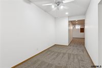 9403 South 25Th Avenue, Bellevue, NE 68147