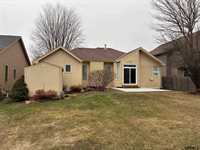 9403 South 25Th Avenue, Bellevue, NE 68147