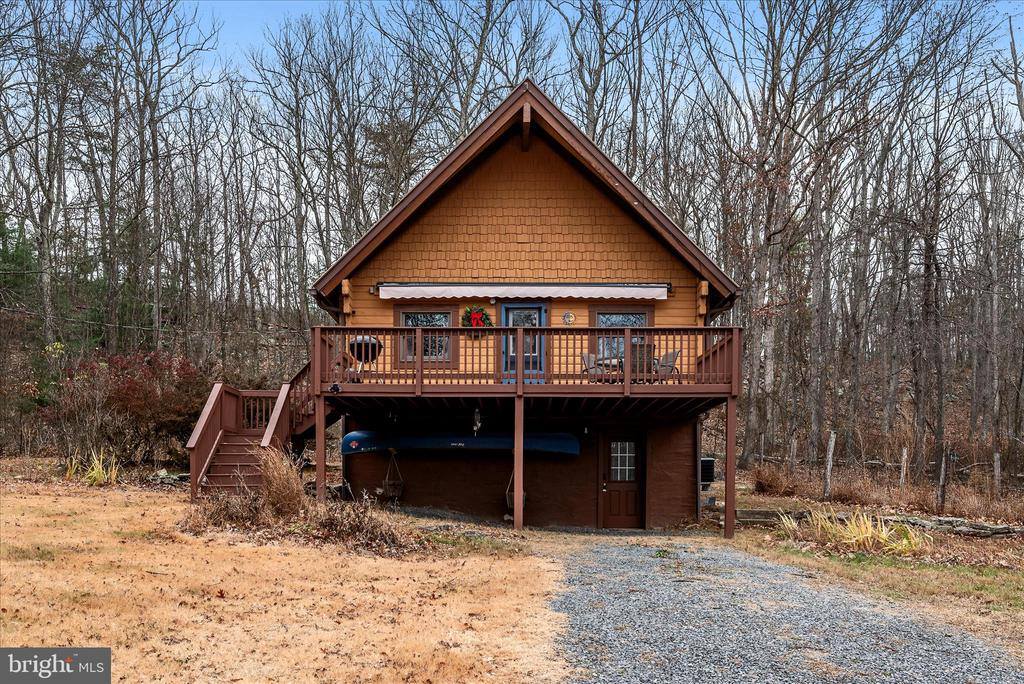 249 Crestview Lane, Berkeley Springs, WV 25411