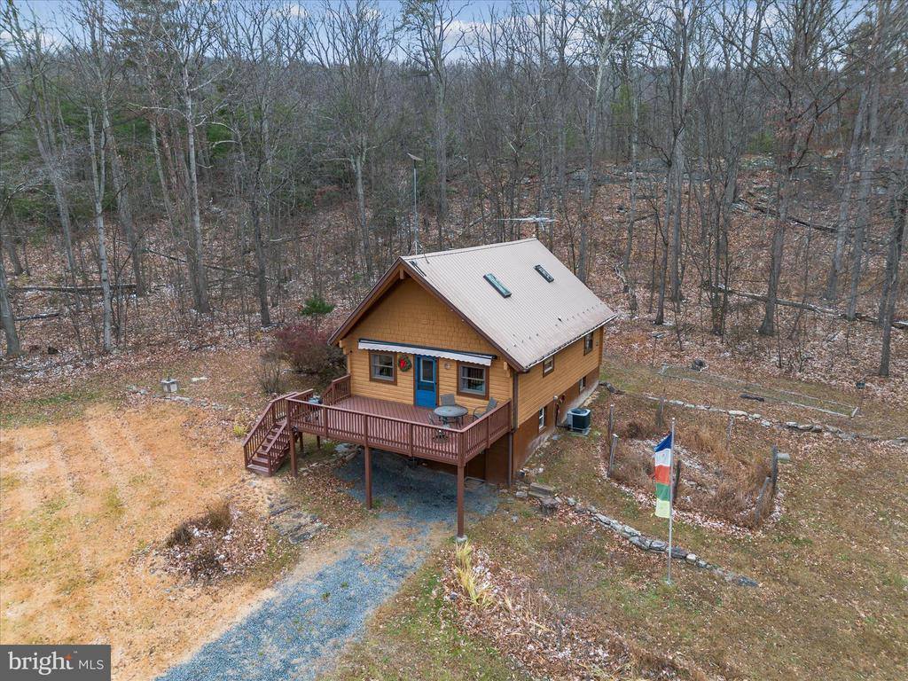 249 Crestview Lane, Berkeley Springs, WV 25411