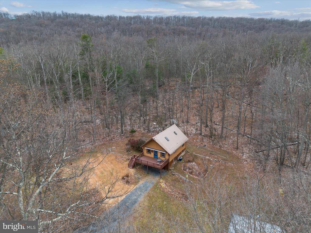 249 Crestview Lane, Berkeley Springs, WV 25411
