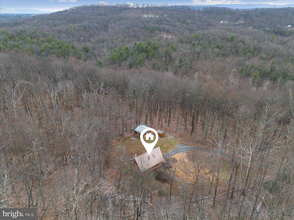 249 Crestview Lane, Berkeley Springs, WV 25411