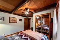 249 Crestview Lane, Berkeley Springs, WV 25411