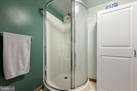 249 Crestview Lane, Berkeley Springs, WV 25411