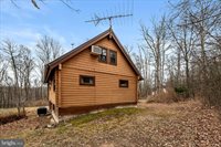 249 Crestview Lane, Berkeley Springs, WV 25411
