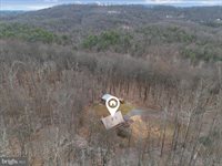 249 Crestview Lane, Berkeley Springs, WV 25411