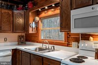 249 Crestview Lane, Berkeley Springs, WV 25411