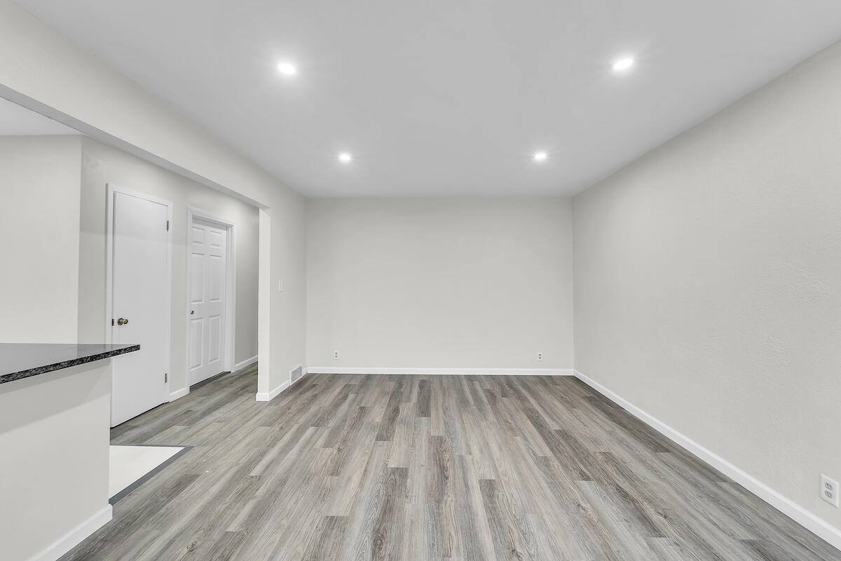 6655 West Brentwood Ave, Milwaukee, WI 53223