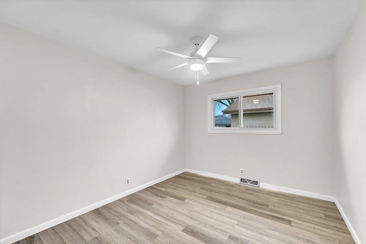 6655 West Brentwood Ave, Milwaukee, WI 53223