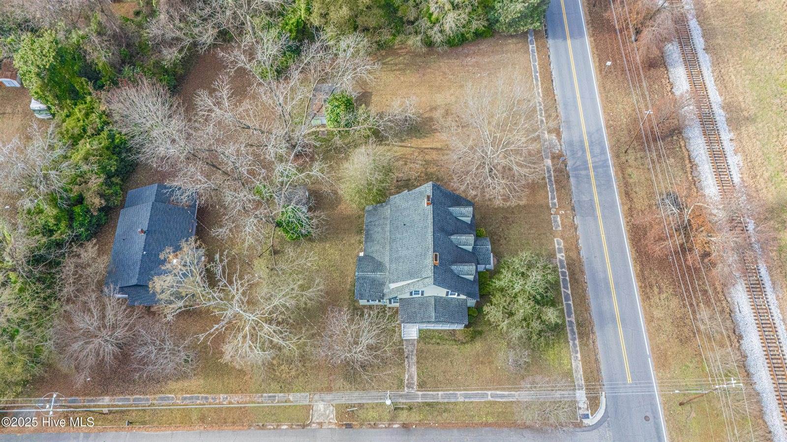 301 West Central Street, Maxton, NC 28364