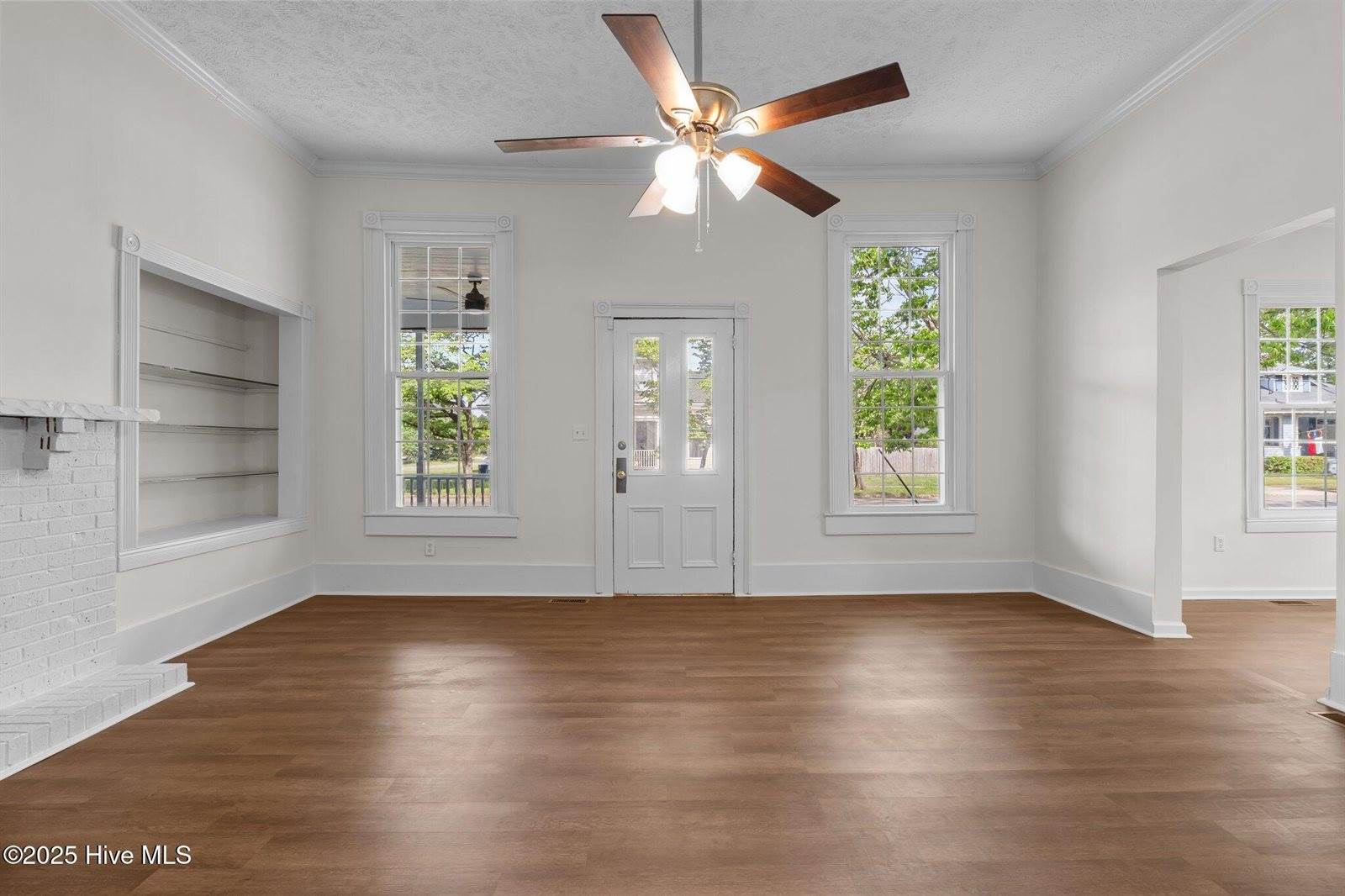 301 West Central Street, Robeson County, NC 28364