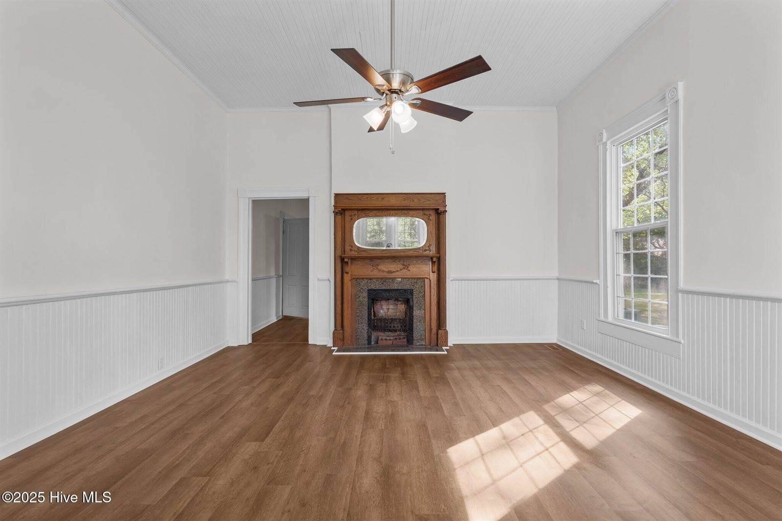 301 West Central Street, Robeson County, NC 28364