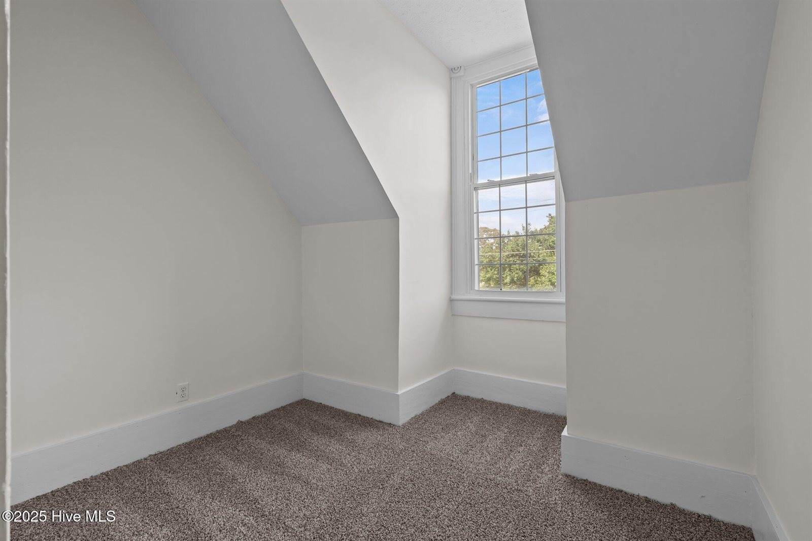 301 West Central Street, Robeson County, NC 28364