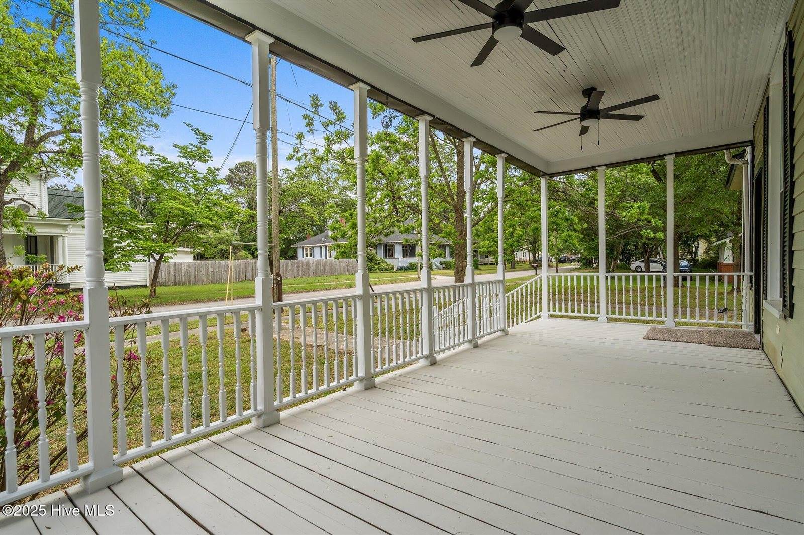 301 West Central Street, Robeson County, NC 28364