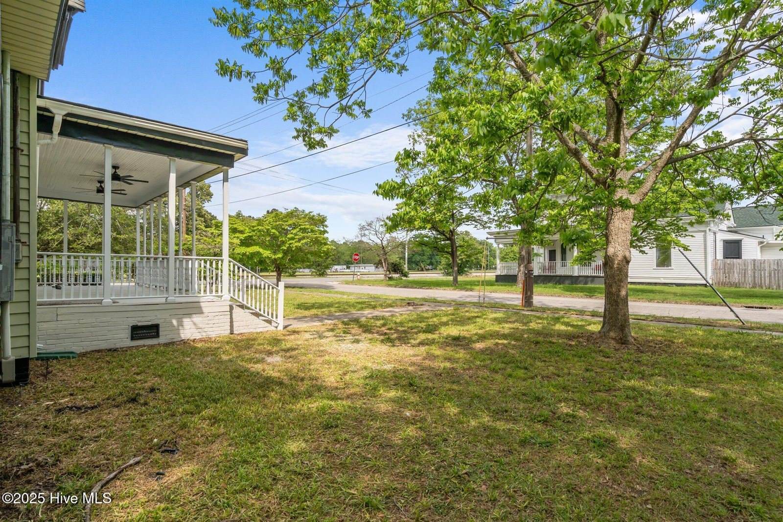 301 West Central Street, Robeson County, NC 28364