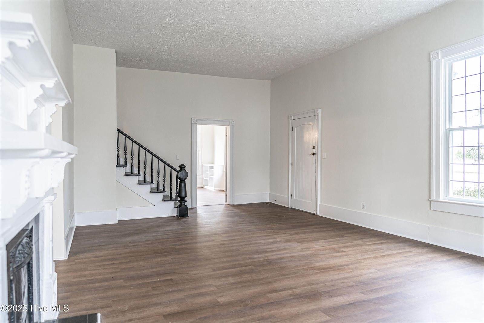 301 West Central Street, Maxton, NC 28364