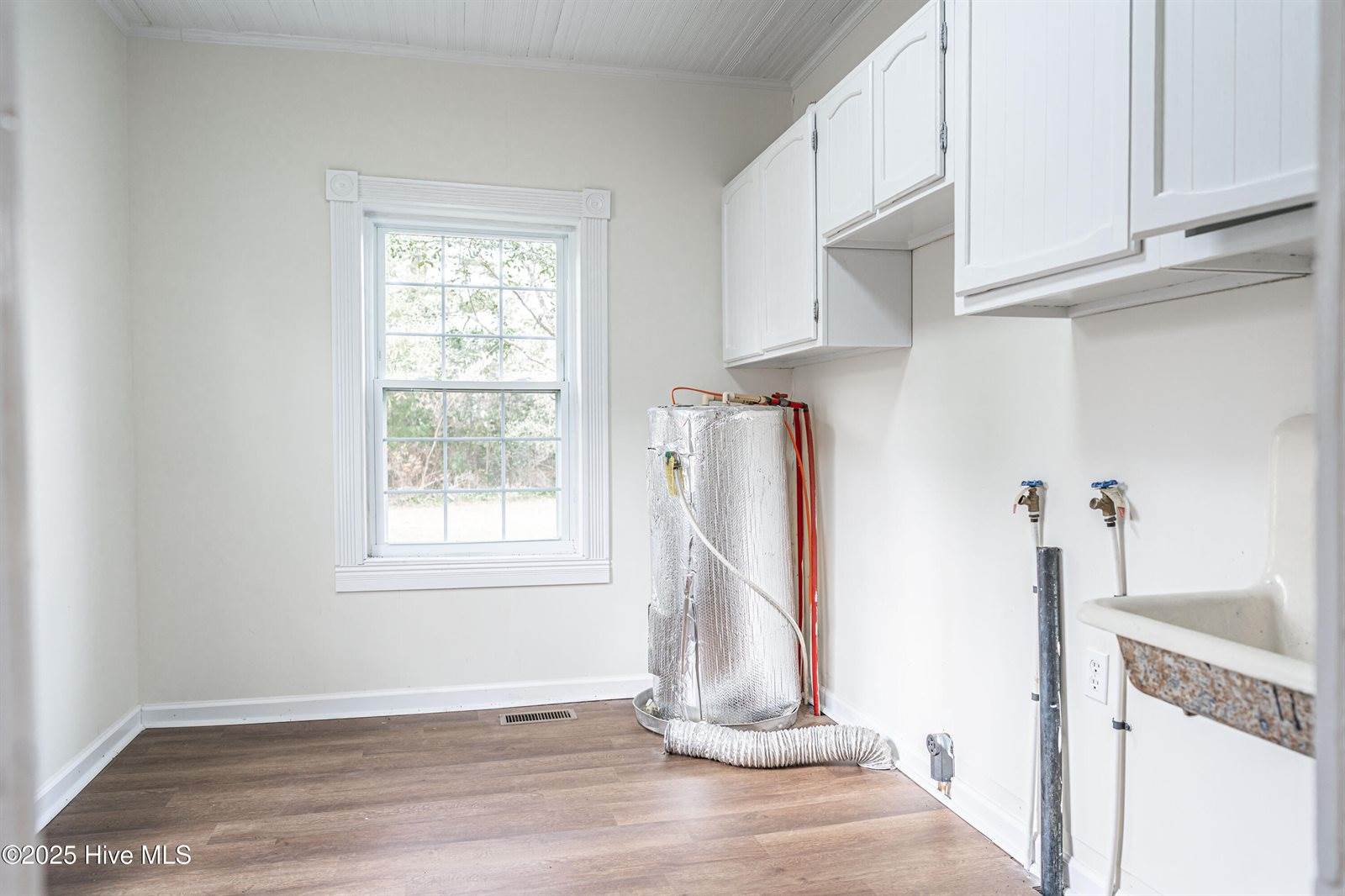 301 West Central Street, Maxton, NC 28364