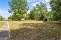 301 West Central Street, Maxton, NC 28364