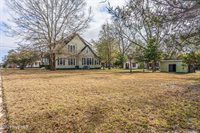 301 West Central Street, Maxton, NC 28364